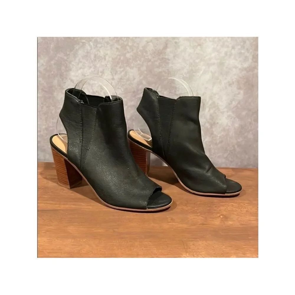 Crown Vintage open toe bootie black leather sandals size 6.5